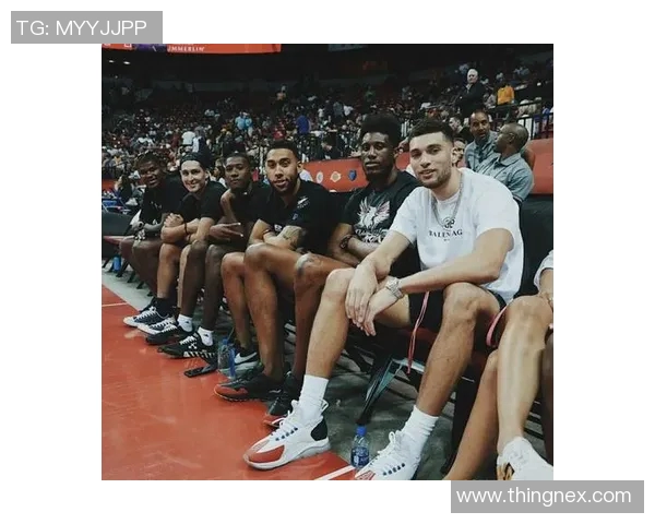 扎克拉文的篮球之路：从天赋少年到NBA全明星的成长历程